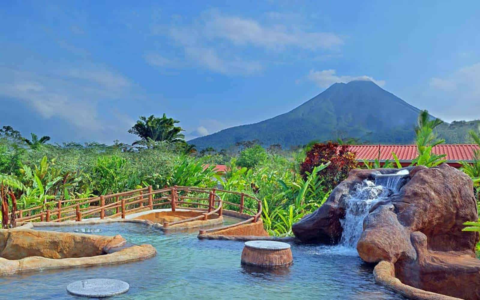 Volcano Lodge and Thermal Experience